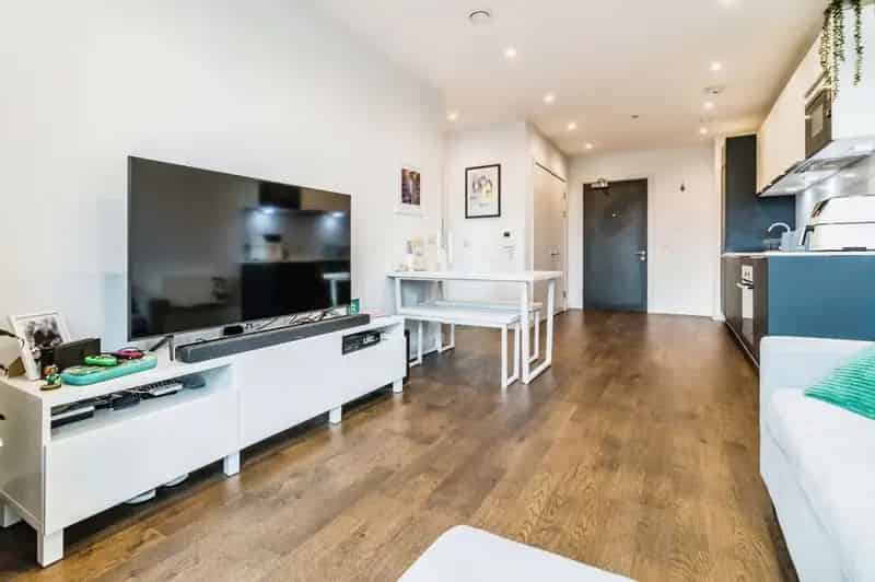 1 Bedroom Luxury Flat to Rent Salford Novella Development