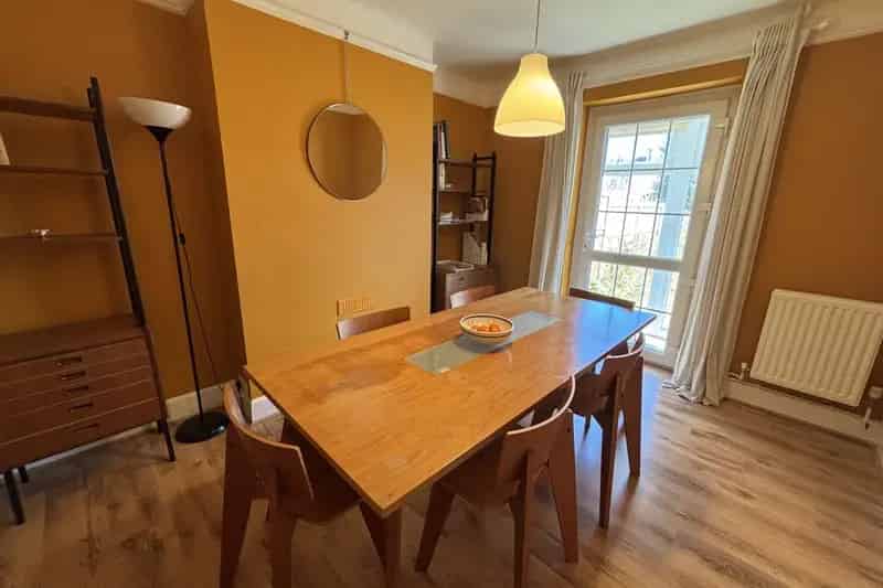 3 Bed House with Garden - Zero Deposit Guarantee Available