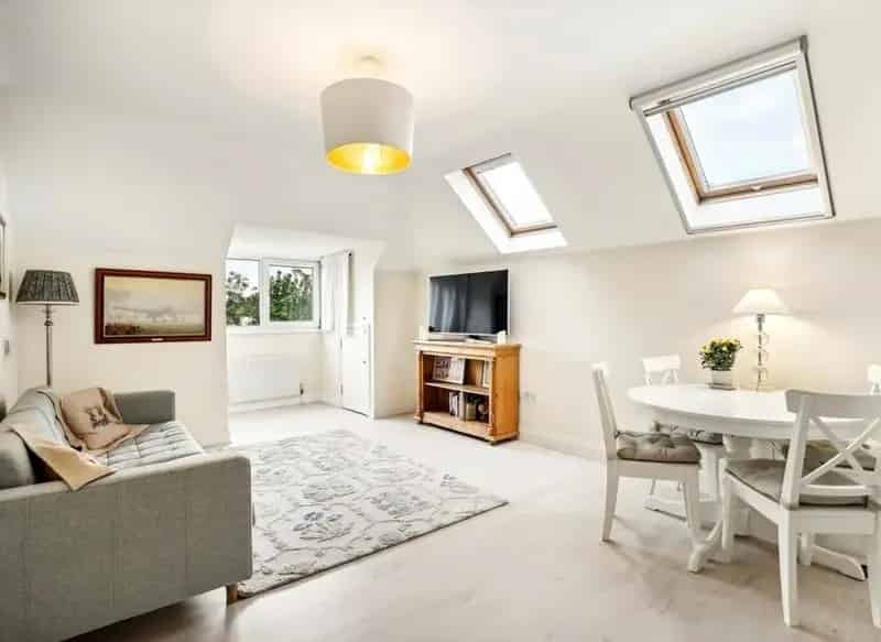 Flat For Sale , Richmond Road, London, England
