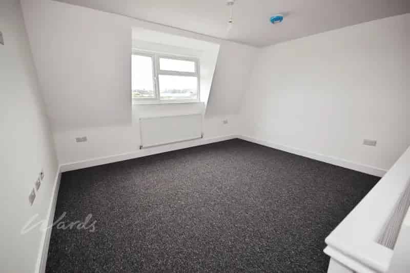 1 & 2 Bedroom Apartments in Strood Available September
