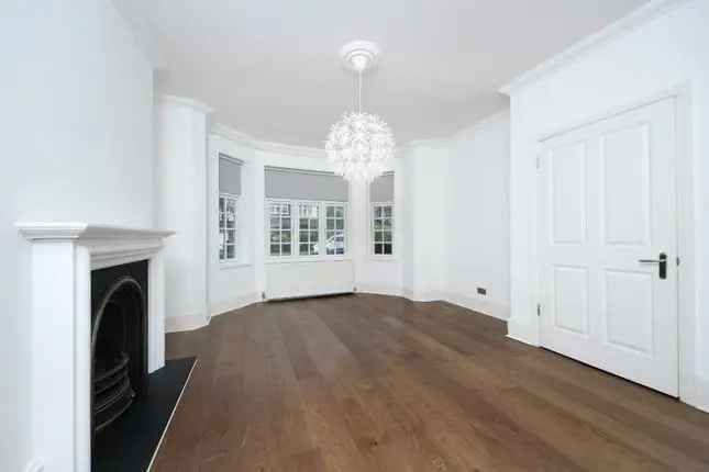 5 Bedroom Semi-Detached House near Ealing Common Station