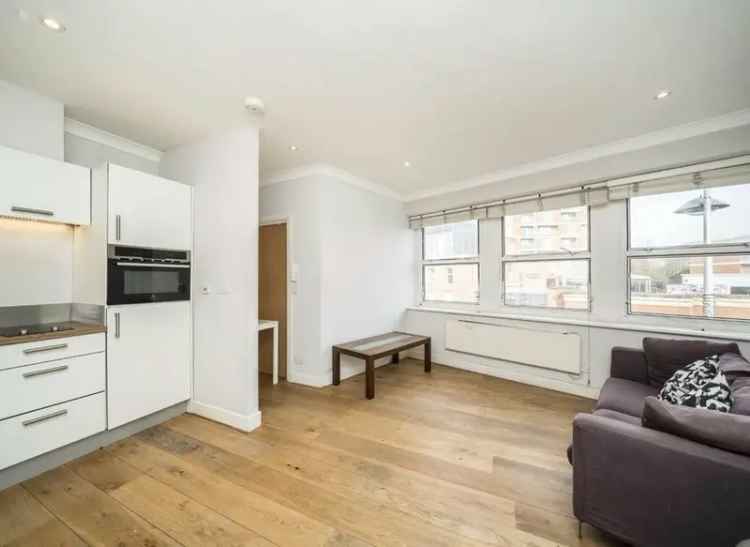 Flat For Sale in 185, High Street, London, England