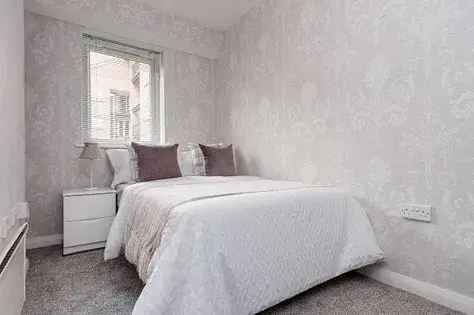 3 Room 67m2 Flat London - Pre-Viewing Reservations Available