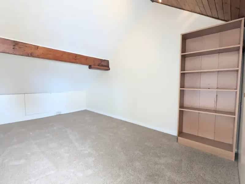 3 Bedroom Flat To Rent Available September 5 2025