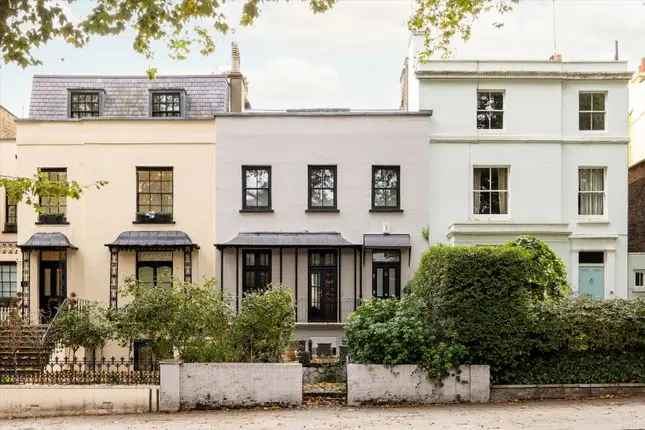3 Window Notting Hill Family Home for Sale