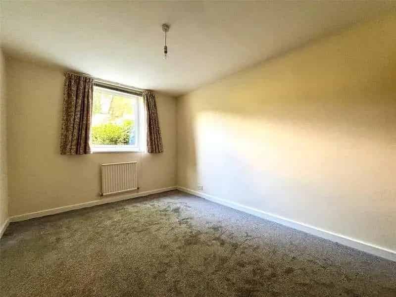 2 Bed Flat for Sale in Pittville Cheltenham Garage Parking