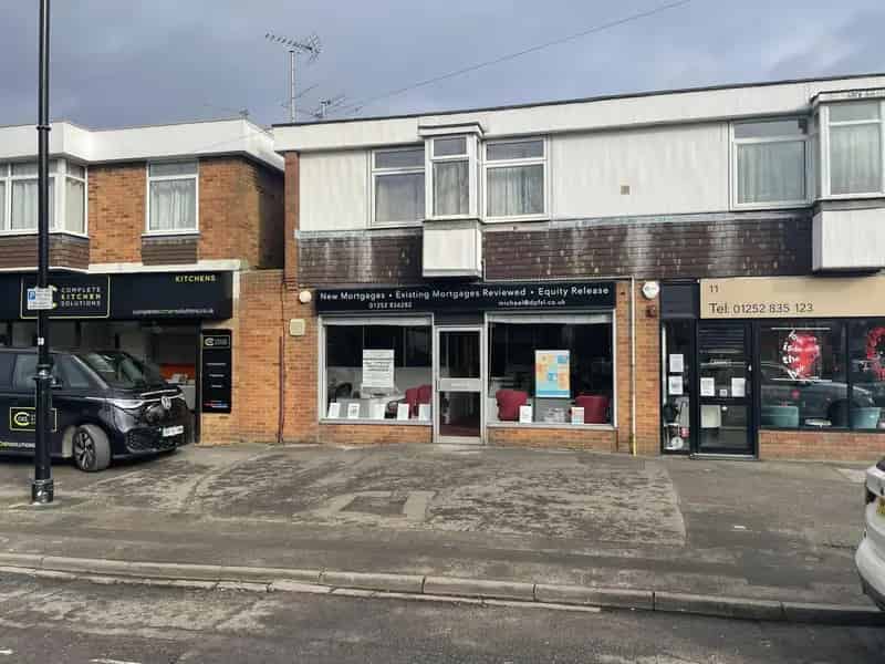 Retail Lock-Up Shop for Let - Frimley Green