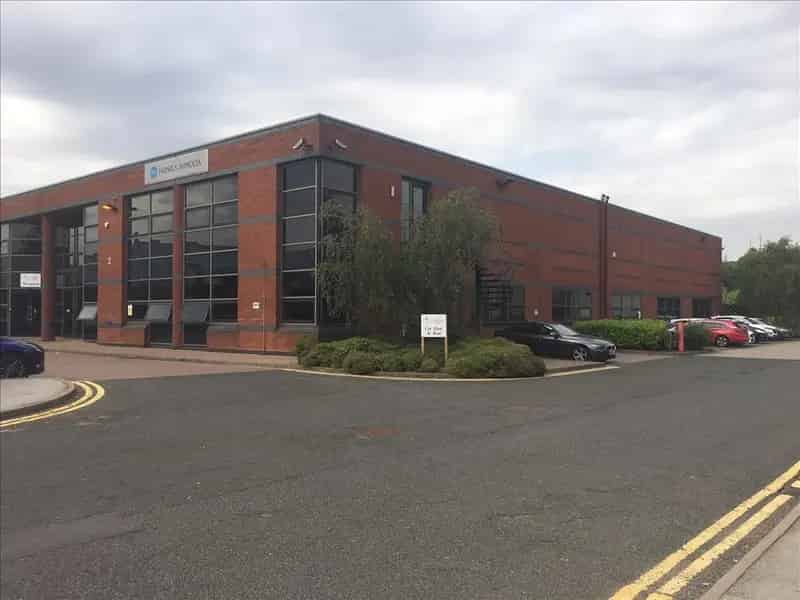 Modern Warehouse Unit To Let - Oldbury