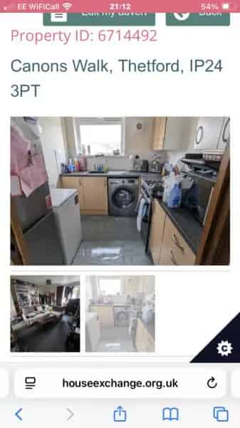 First Floor End Terrace Flat: Kitchen, Bathroom, Living Room & Bedroom