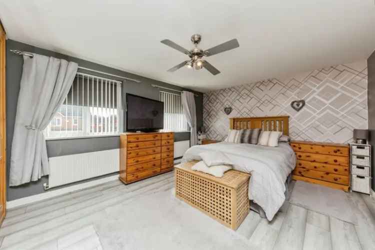4 Bedroom Family Home Near St Josephs Primary School