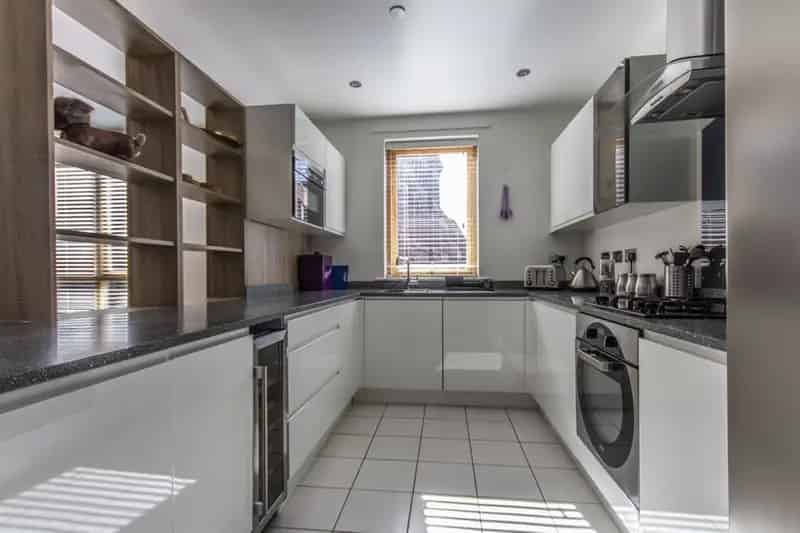 4 bedroom House
 To Rent
