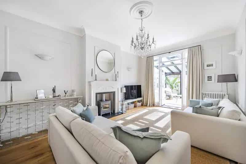 1327 sq ft Garden Flat West Hampstead Period Property for Sale