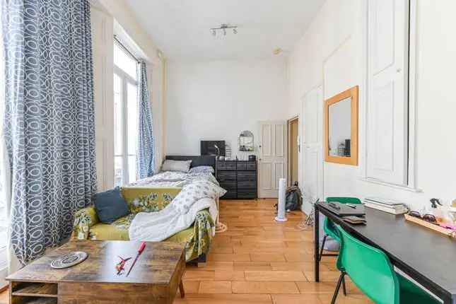 Studio to rent in South Kensington, South Kensington, London SW5