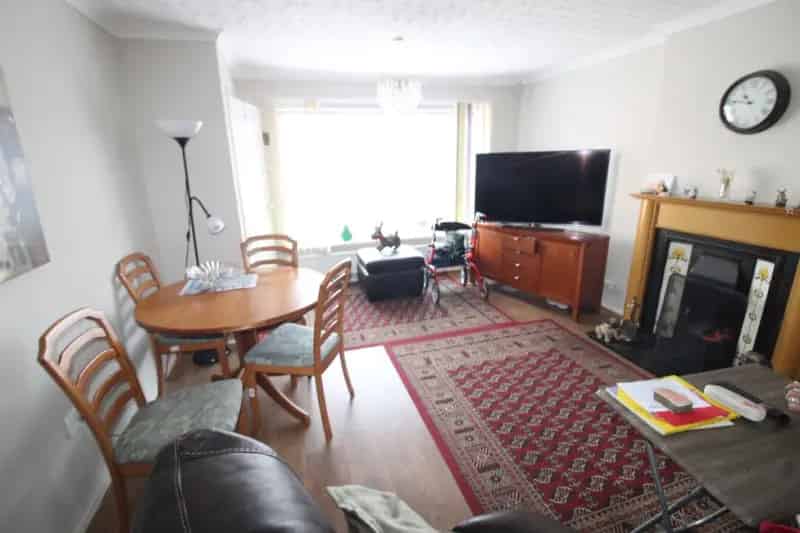 2 Bedroom Bungalow For Sale