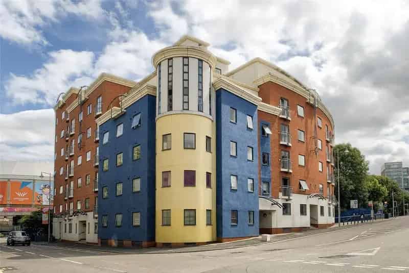 2 Bedroom Apartment for Sale in Brindley Point