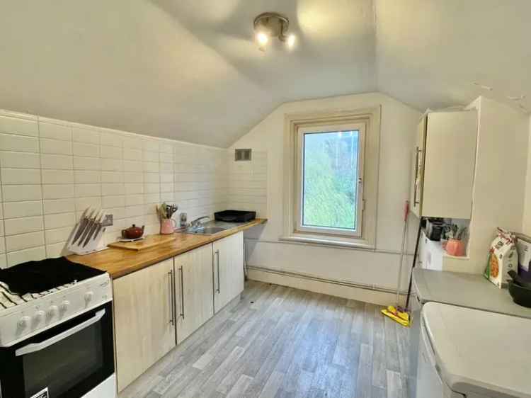 2 Bedroom Flat for Sale Sandgate Kent