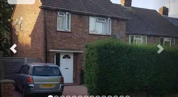 Three Bed House Large Gardens Driveway Excellent Privacy