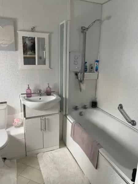 1 Bedroom Bungalow Witham Essex Own Garden Off Street Parking