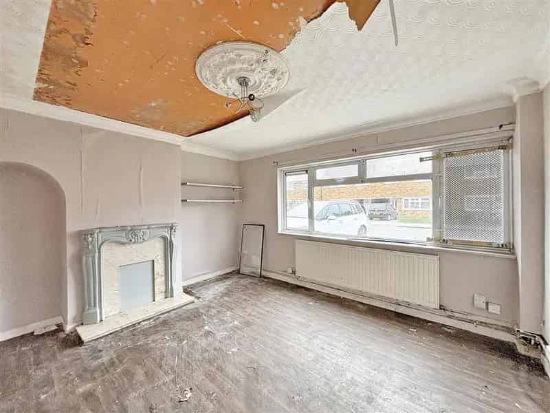 Two Floor Mid Terrace House Requiring Updating