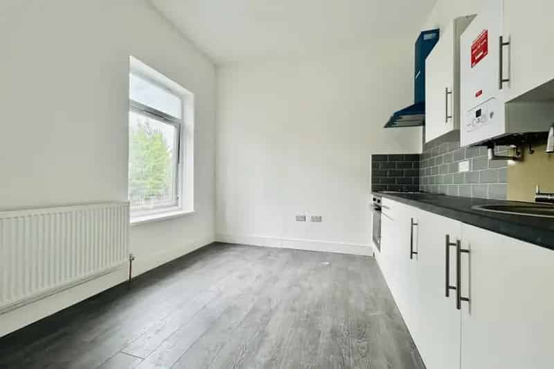 Flat For Rent , Derby, England