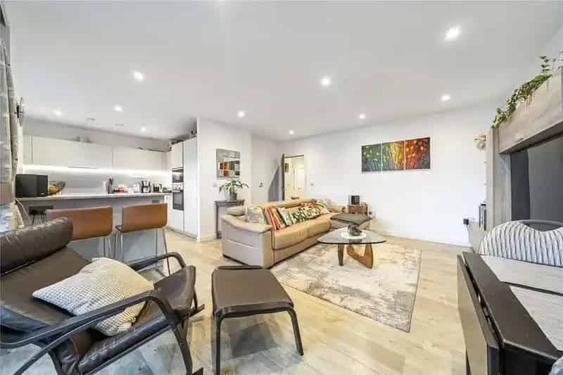 2 Bedroom Flat for Sale in Lower Sydenham