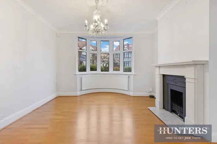 4 Bedroom House for Sale in Isleworth