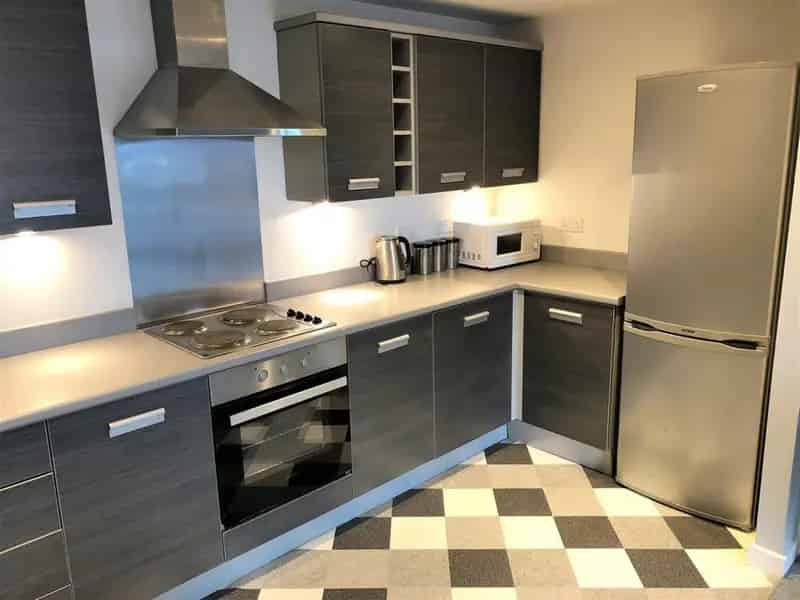 2 Bedroom 2 Bathroom Furnished Apartment To Let