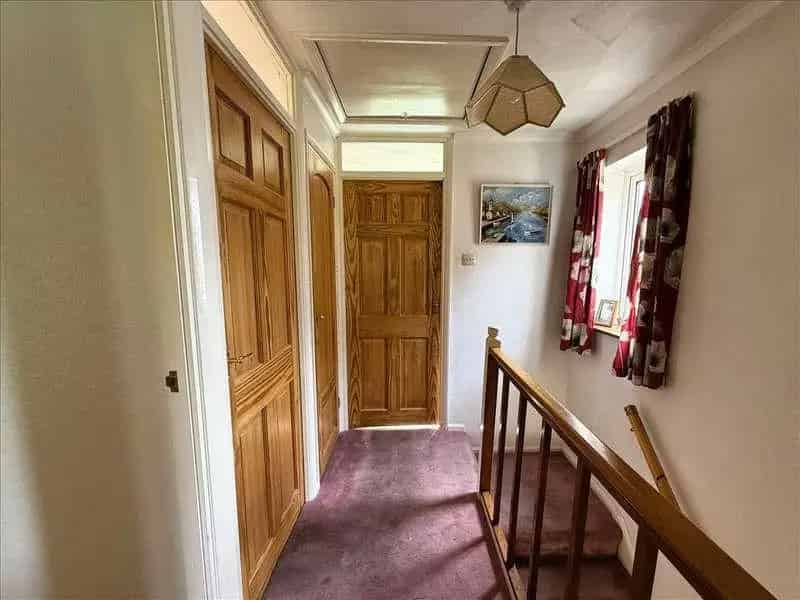 3 Bed Semi-Detached House For Sale