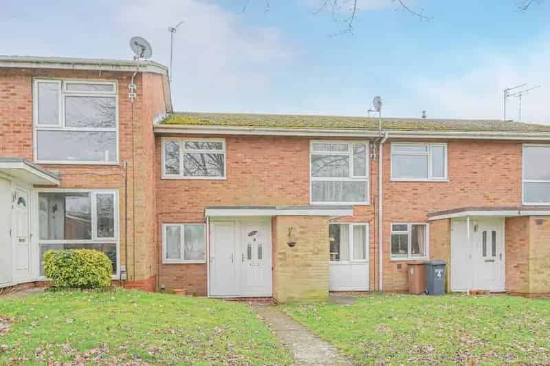 2 Bedroom Maisonette for Sale