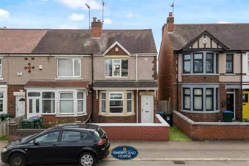 2 Bedroom End Terrace House to Rent Near Amenities