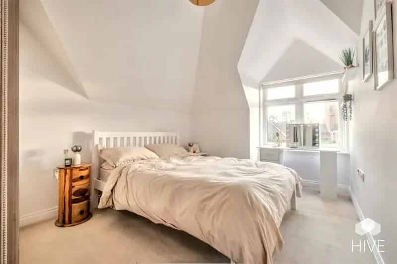 2 Bedroom Flat for Sale Ideal First Buy or Investment