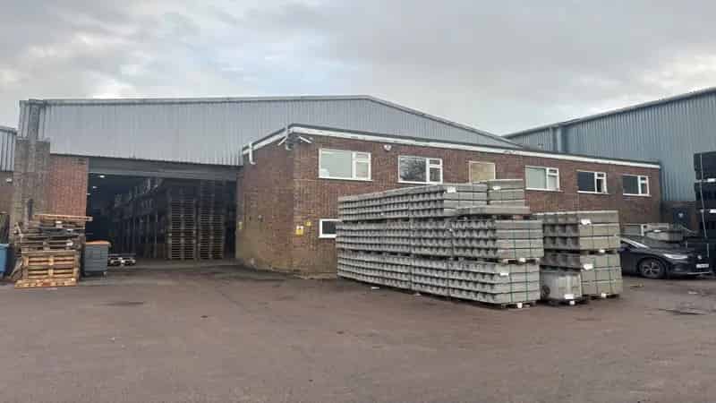 Industrial property For Rent , Dunstable, England