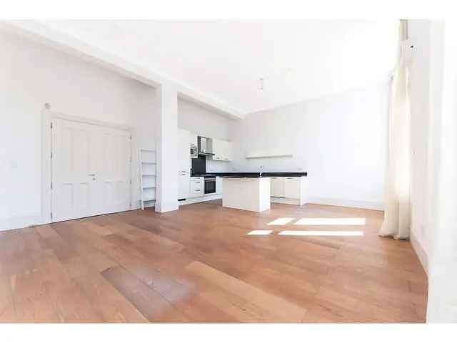 1 Bedroom Flat for Sale in West End
