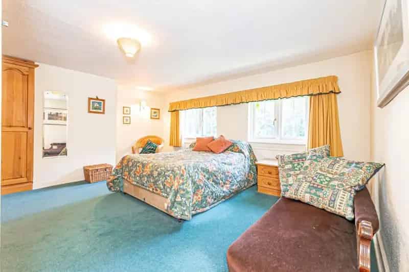2 Bed Character Cottage for Sale No Onward Chain