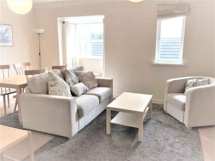 2 Bedroom Apartment with Allocated Parking Bedford