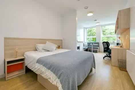 1 Room Flat 29m² Southampton Student Studio with View