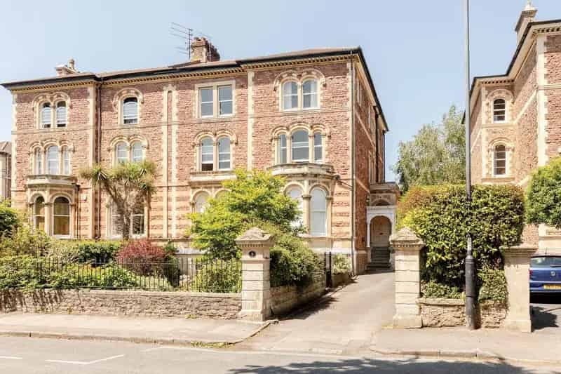 1 Bedroom Flat for Sale in Clifton Bristol