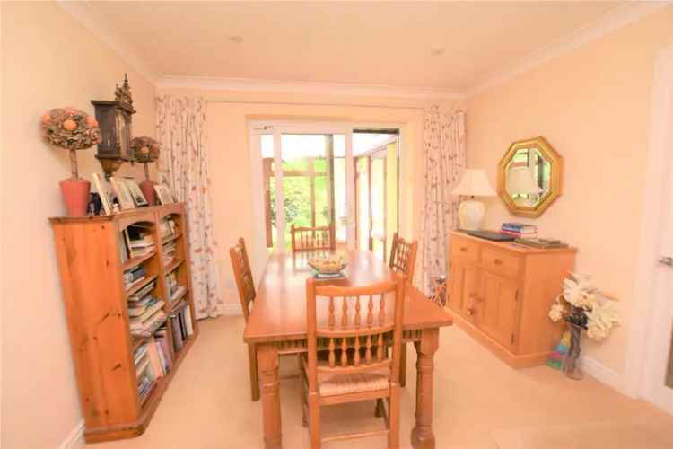 Bungalow For Sale in Wakefield, England