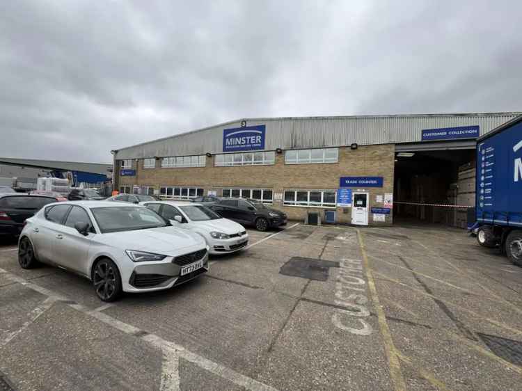 16505 sq ft Industrial Warehouse Unit To Let M27