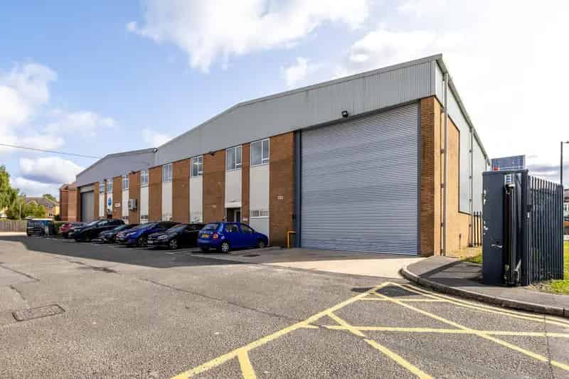 Perivale Industrial Unit 7035 sq ft Newly Refurbished