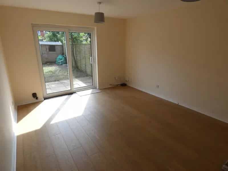 2 Bedroom House To Rent Available 02 07 2025