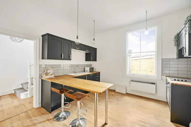 3 Bedroom Duplex Apartment Richmond