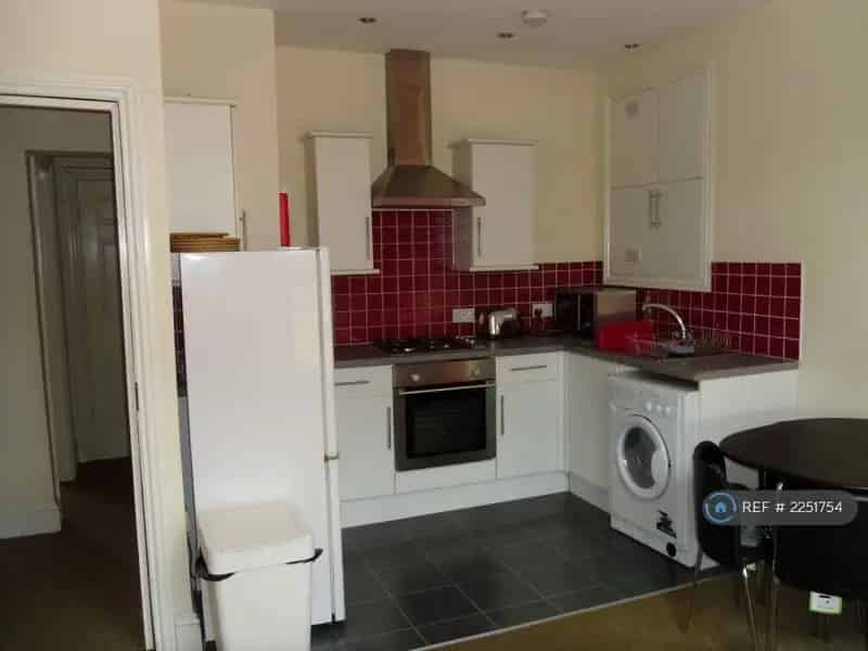2 Bedroom Flat for Rent - Modern Student Property