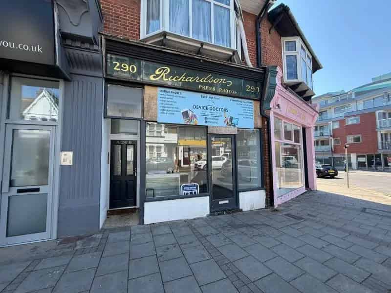 Retail Unit for Lease Leigh on Sea High Footfall