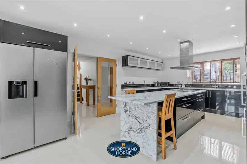 4 Bedroom Detached House to Rent in Coventry