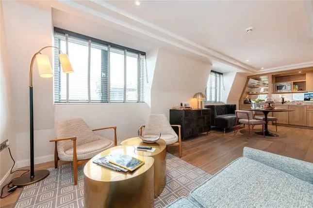 Flat to rent in Welbeck Street, Marylebone, London W1G