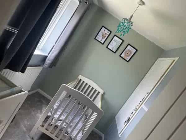 2 Bed House All Decorated Front and Back Garden