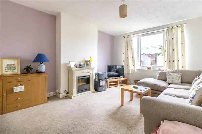 3 Bedroom Teraced House for Sale - Multi-Generational Living Potential