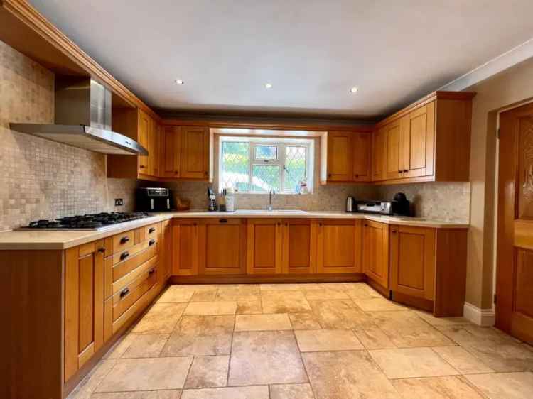 4 Bedroom Detached House For Sale Hythe