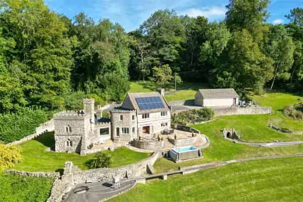 Unique Victorian Folly 5 bed 2.65 acres Stunning Views